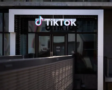 Trump Applauds TikTok's Potential Arrangement while Beijing Indicates Algorithm Ownership Persists